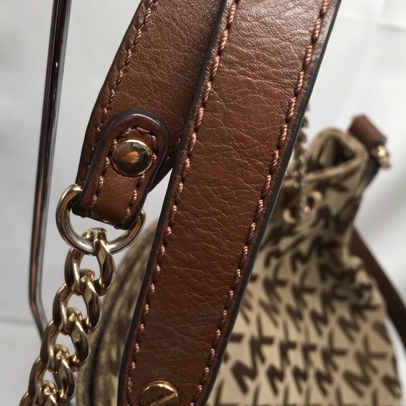 Michael Kors Signature JetSet Chain Tote Handbag 2Way Carry North/South - Picture 8 of 13